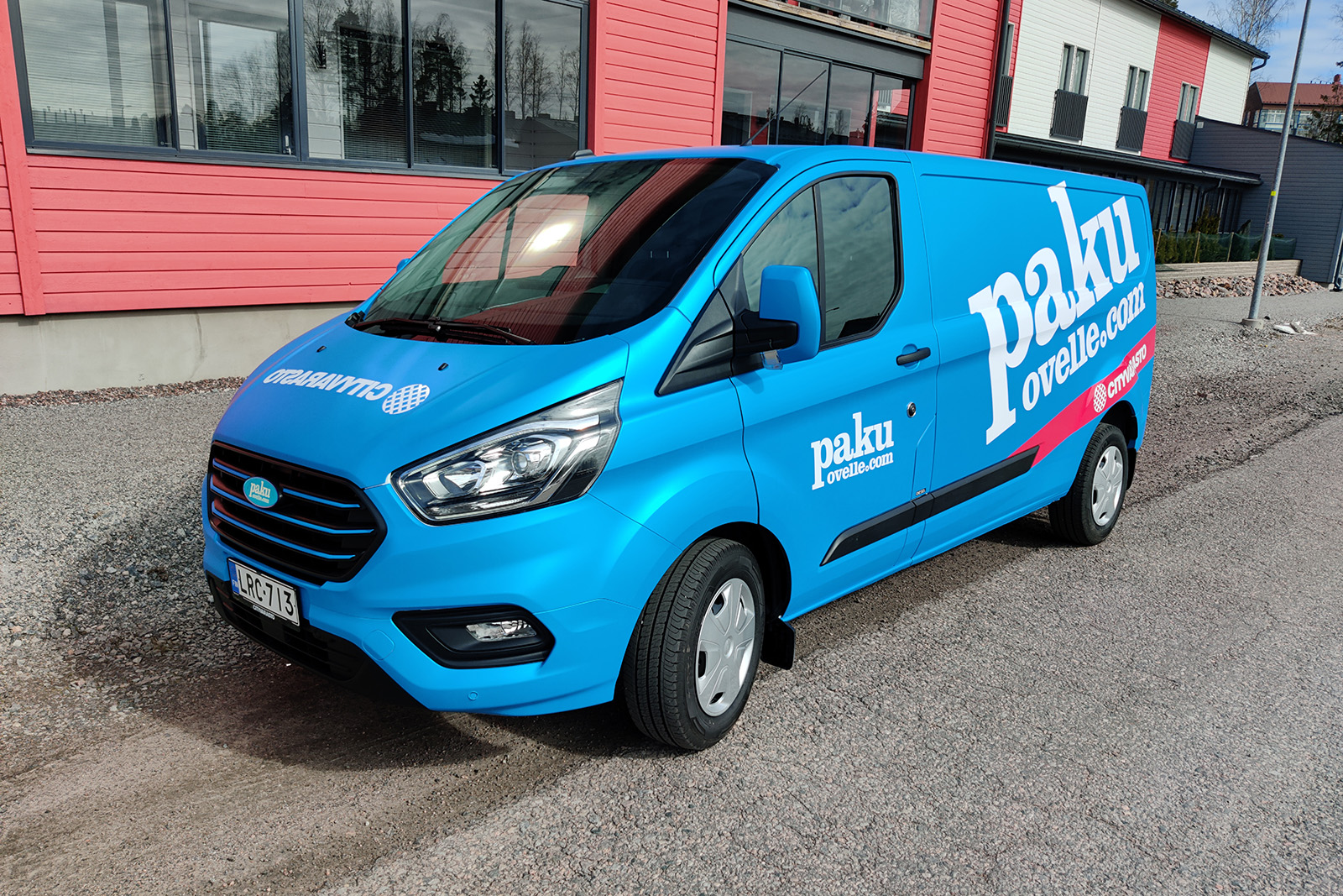 Transit Custom sopii ketterään kaupunkiajoon